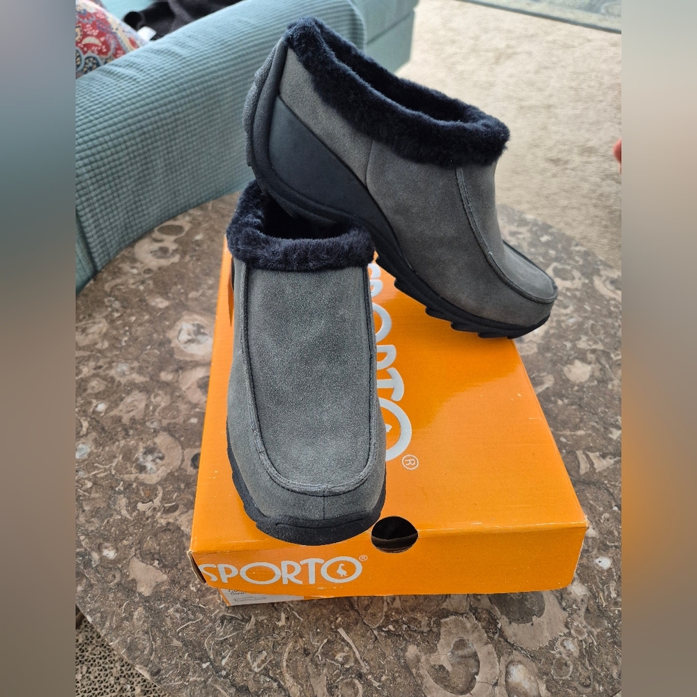 Sporto Gray Mules with Black Trim